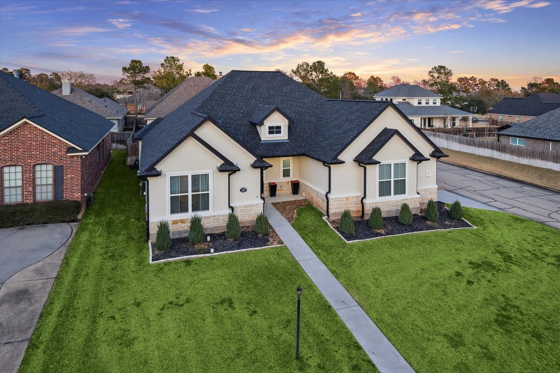 House in Montgomery, Texas, United States 1 - 17100681