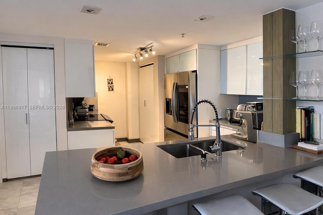 Condo in Miami, Florida, United States 1 - 17621484