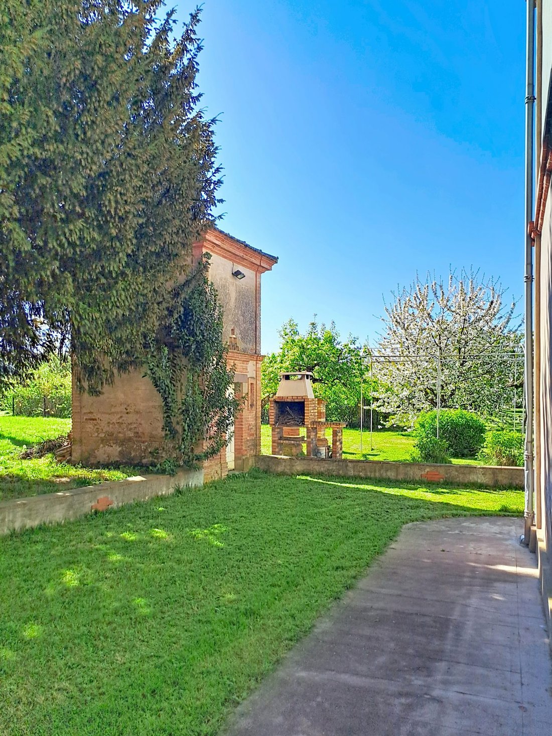 House in Castelnau-de-Levis, Occitania, France 3 - 17343562