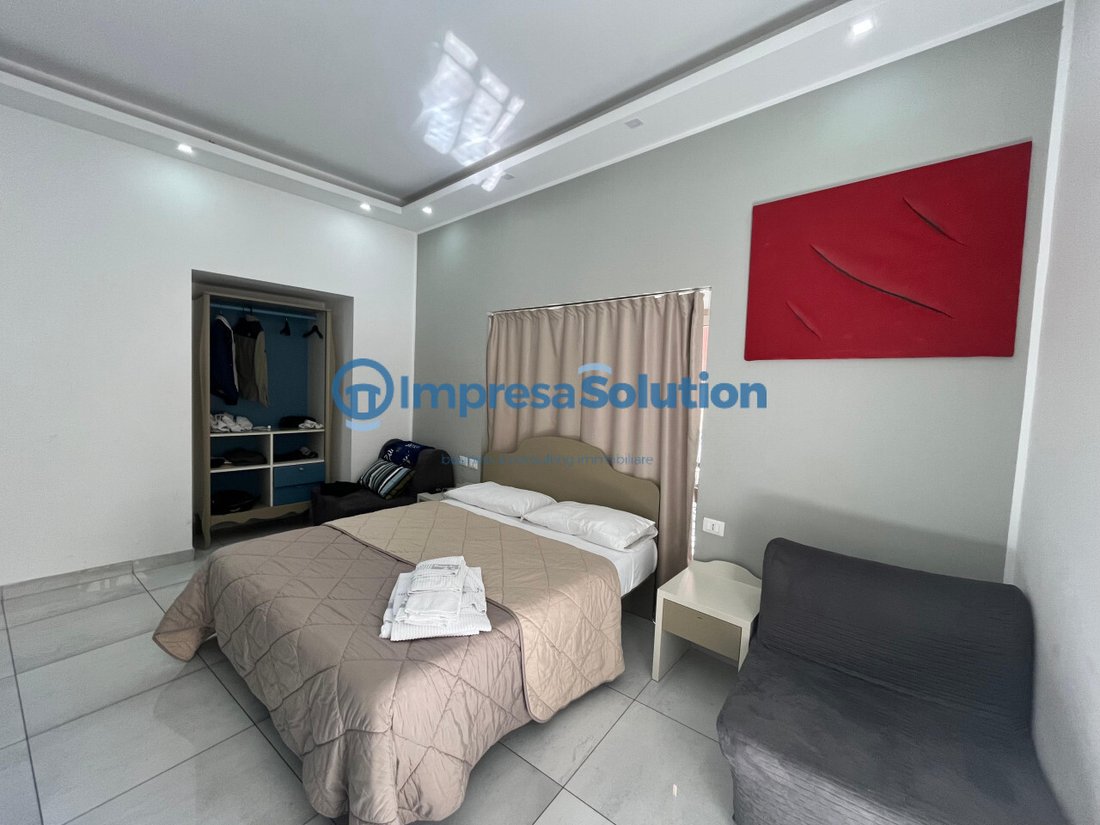 Apartment in Naples, Campania, Italy 4 - 17622935