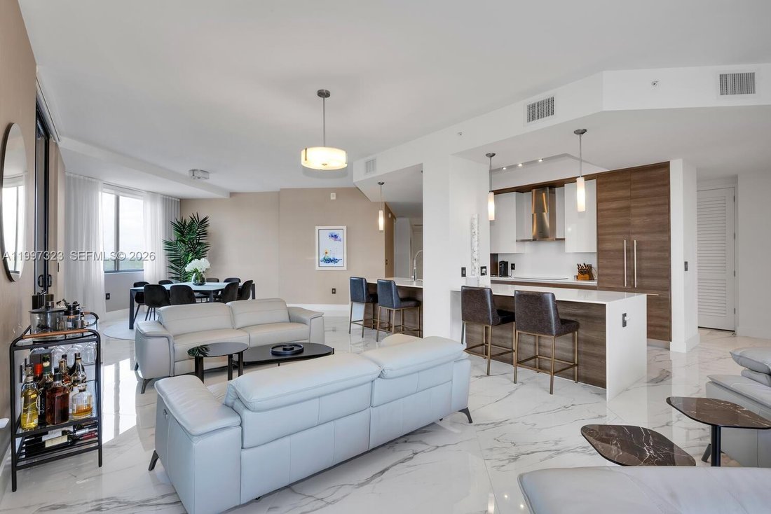 Condo in Coral Gables, Florida, United States 2 - 17621478