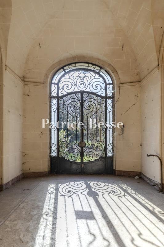 Castle in Centre Ville, Valence, France 5 - 17622562