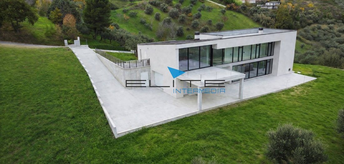 Villa in Montesilvano Colle-Via Alcide de Gasperi, Montesilvano, Abruzzo 1 - 17623510
