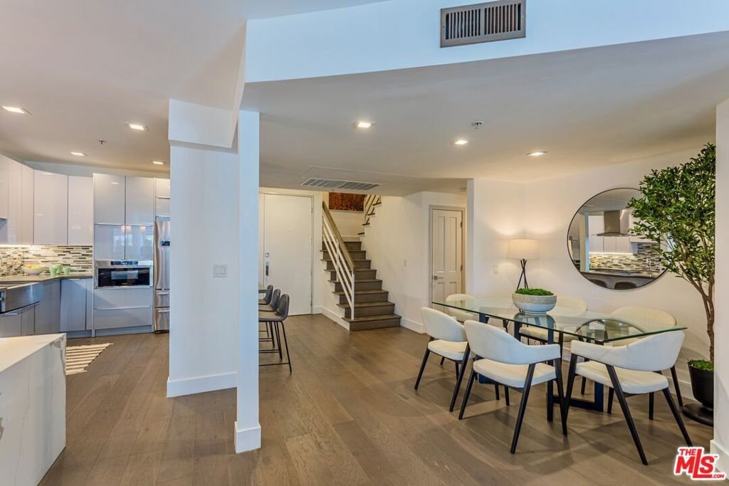 Condo in Beverly Hills, California, United States 4 - 17621074