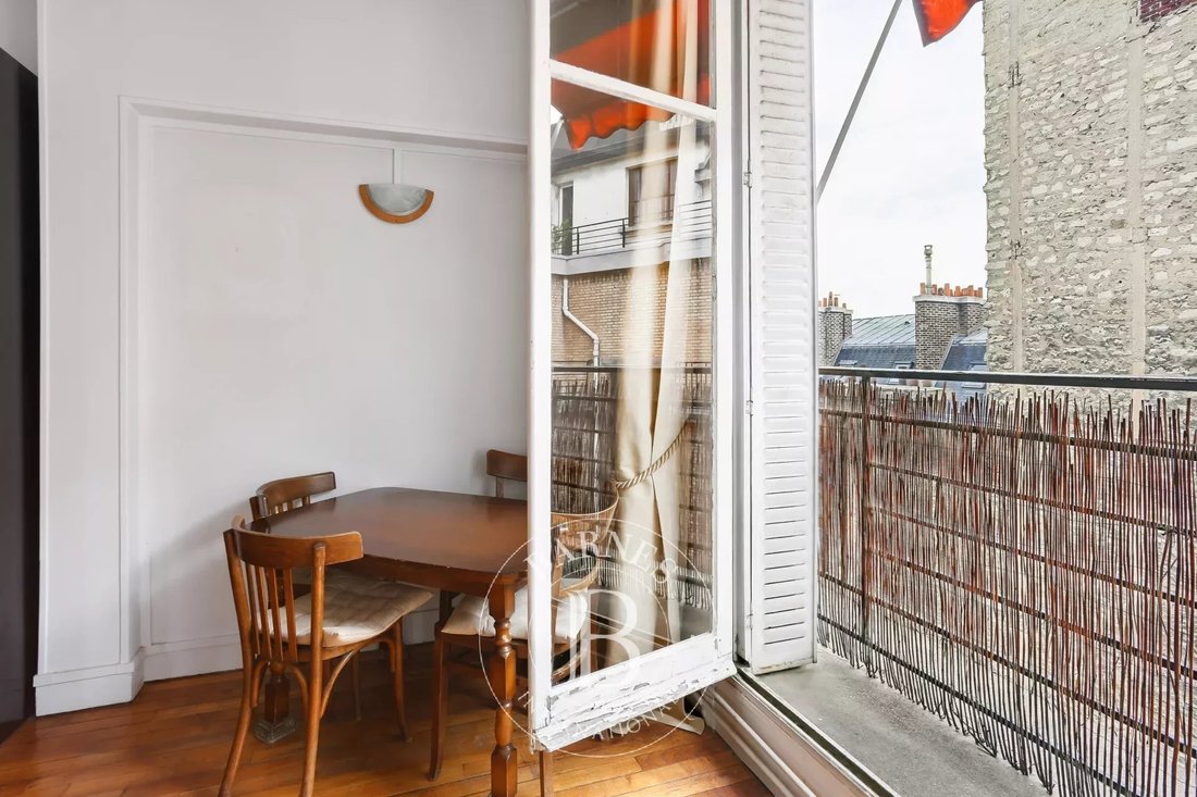 Apartment in Saint Thomas d'Aquin, Paris 7e Arrondissement, Paris 3 - 17622749