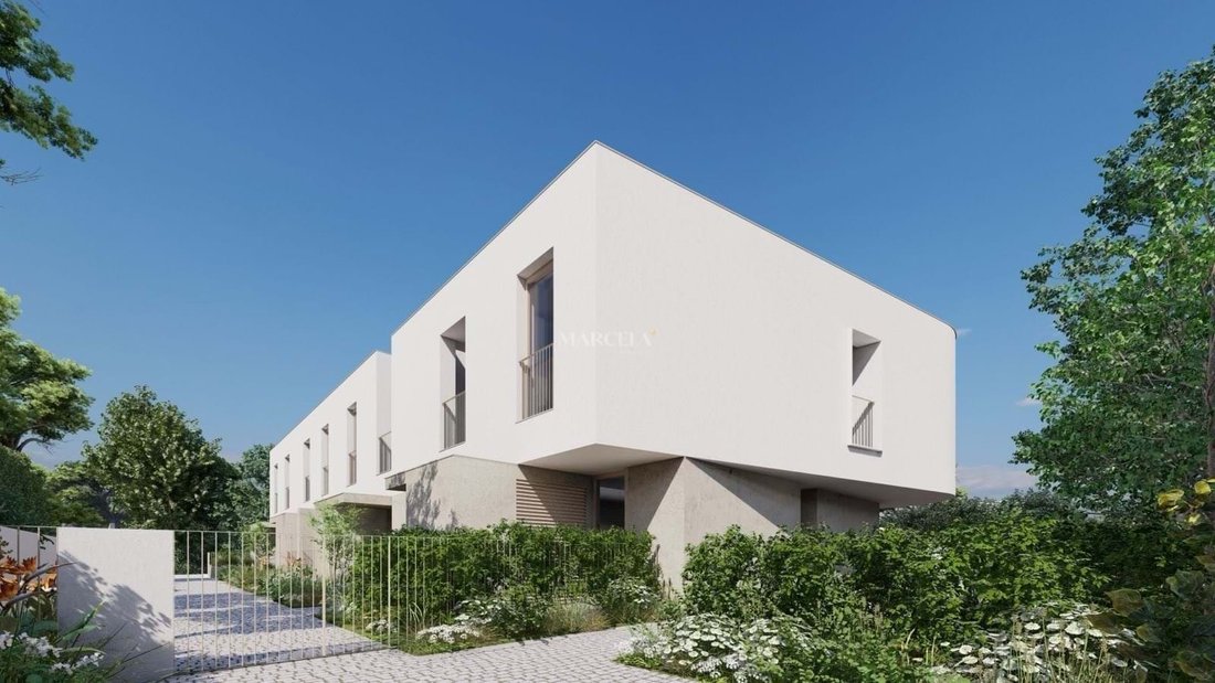 Townhouse in Sao Goncalo de Lagos, Algarve, Portugal 1 - 17620179