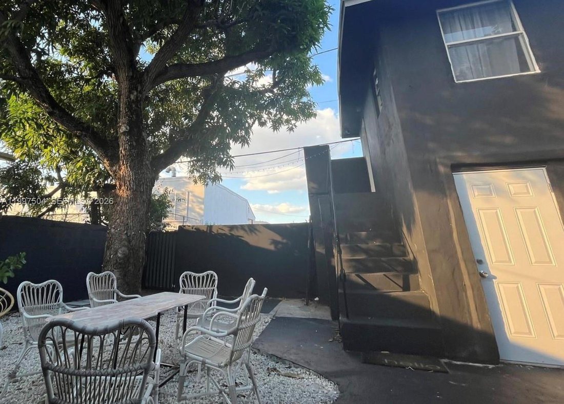 House in Miami, Florida, United States 1 - 17621451
