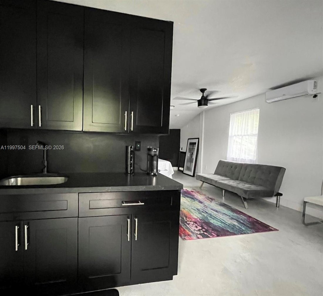 House in Miami, Florida, United States 5 - 17621451