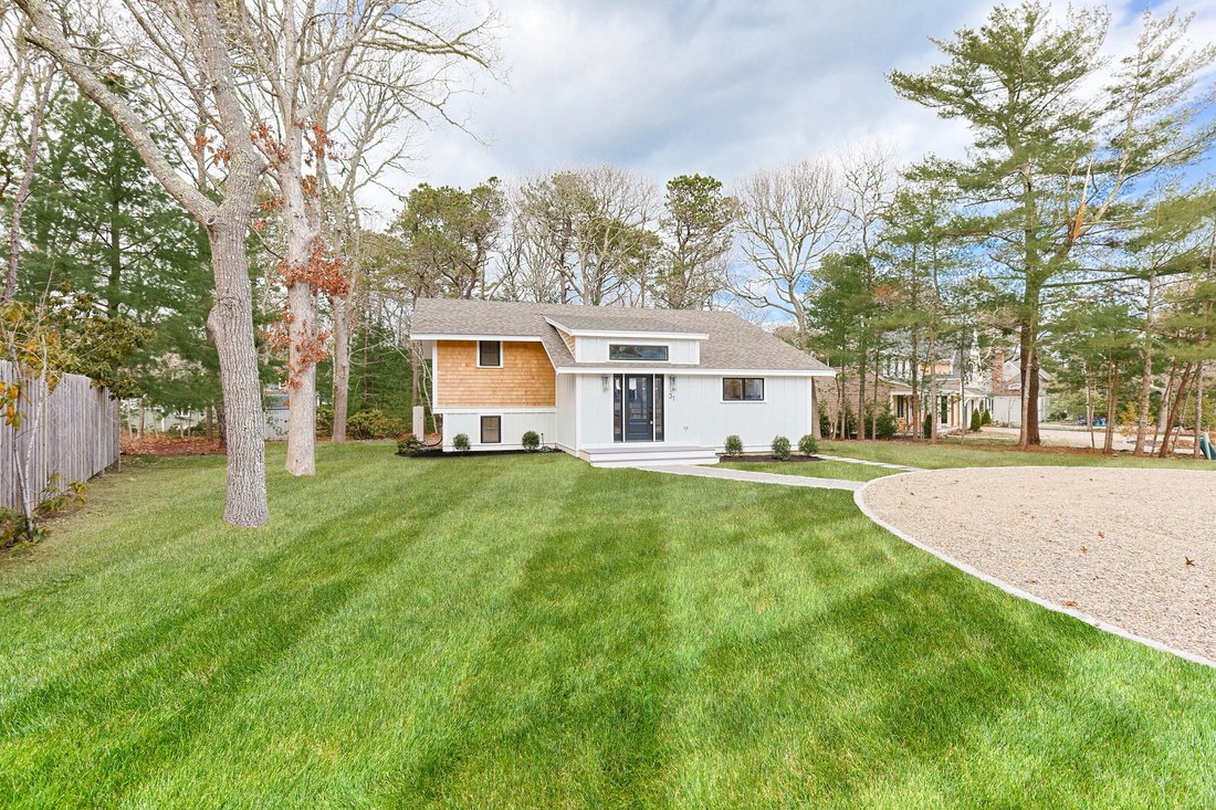 House in Mashpee, Massachusetts, United States 1 - 17620458