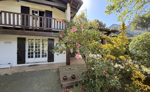 Estate in Cazaux, La Teste-de-Buch, France 1