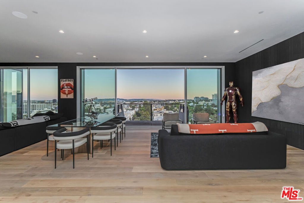 Condo in West Hollywood, California, United States 3 - 17621077