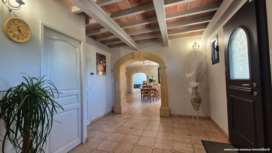 Villa in Vacqueyras, Provence-Alpes-Côte d'Azur, France 3 - 17622503