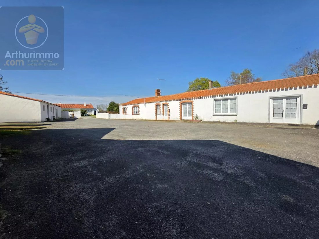 House in Arrondissement of Les Sables-d'Olonne, Pays de la Loire, France 2 - 17619843