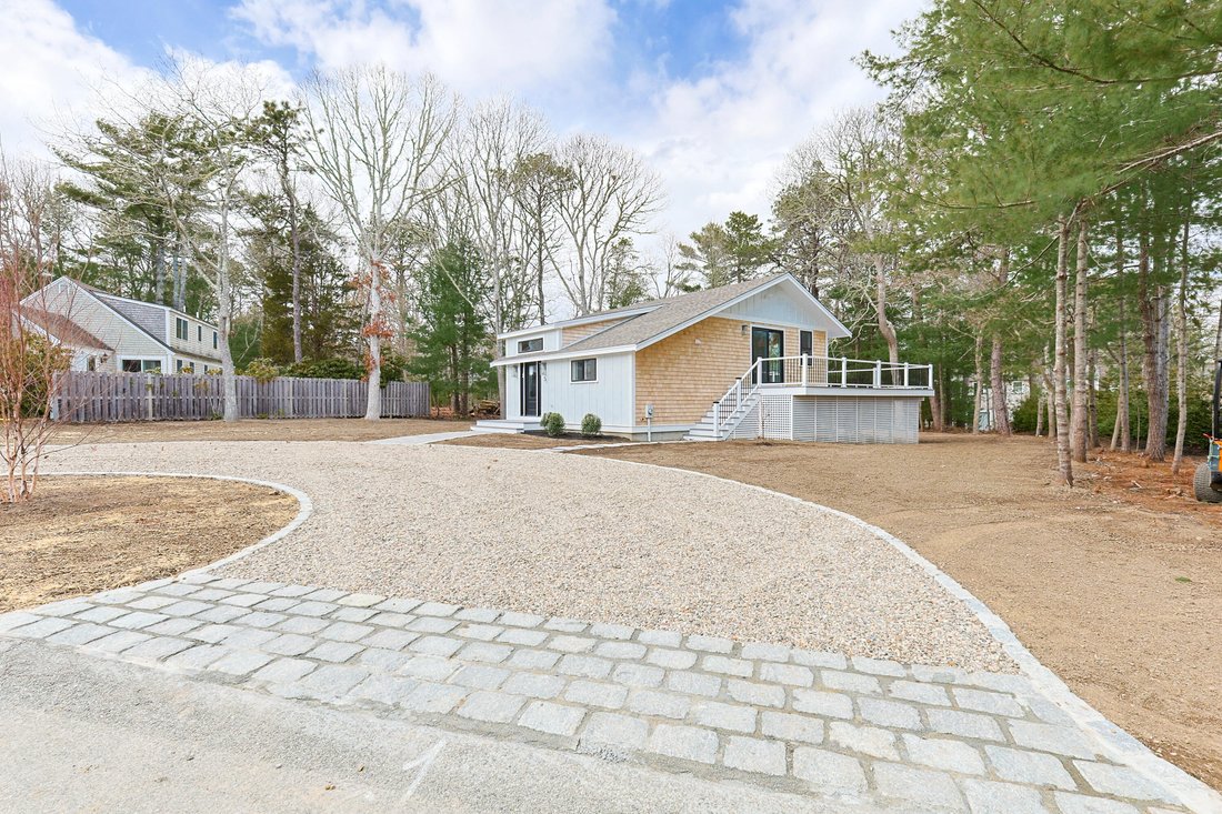 House in Mashpee, Massachusetts, United States 4 - 17620458