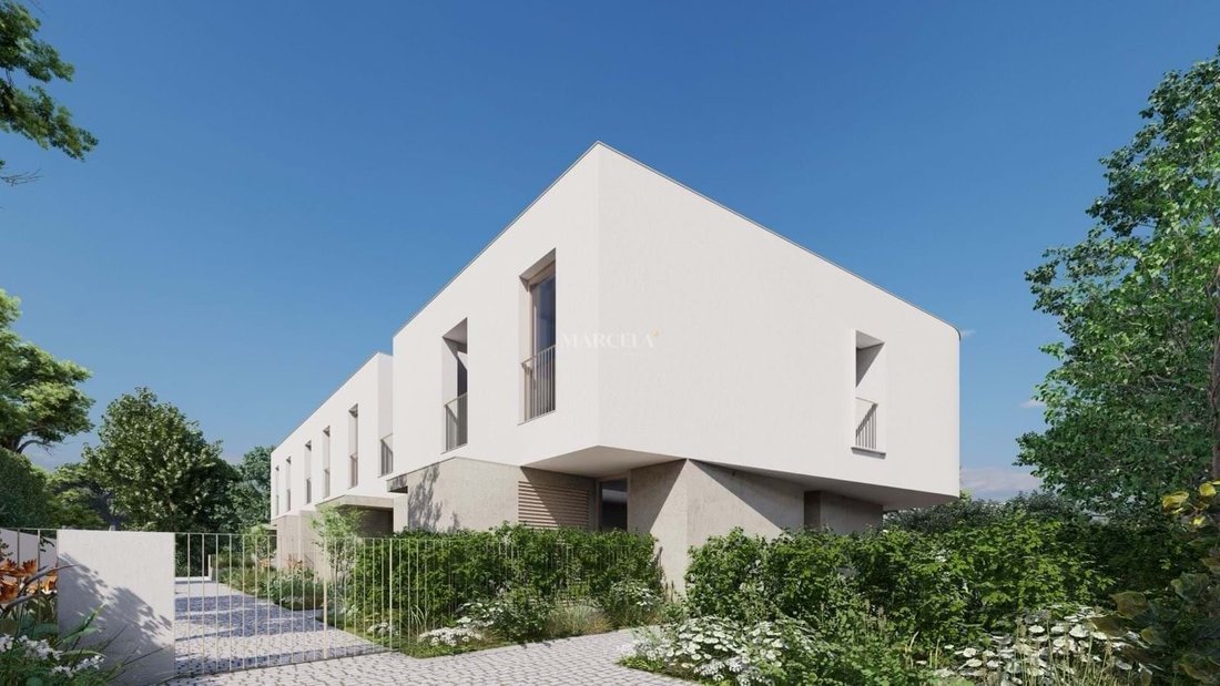 Townhouse in Sao Goncalo de Lagos, Algarve, Portugal 1 - 17620178