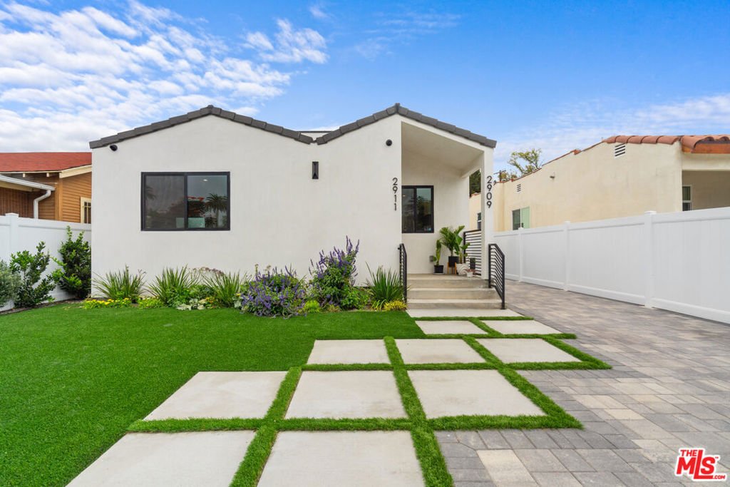 Los Angeles, California, United States 4 - 17624877