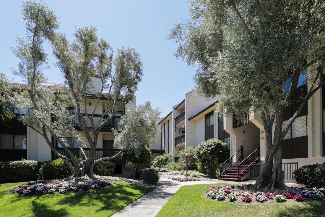 Condo in Los Altos Hills, California, United States 1 - 17625081