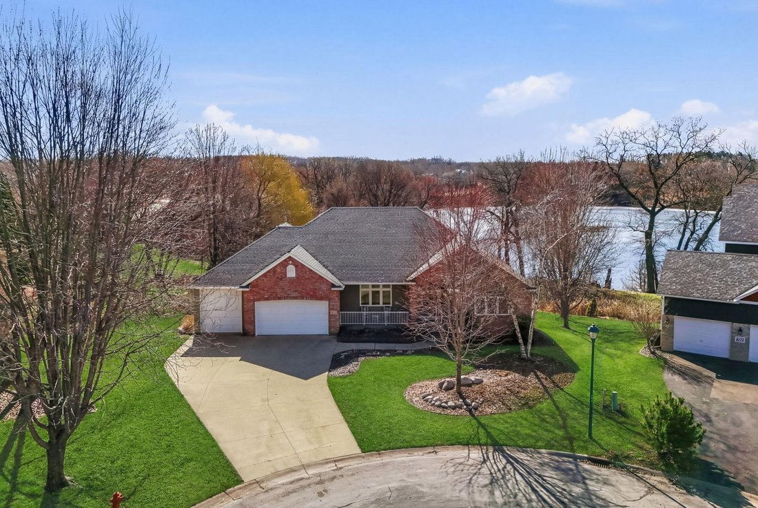 House in Eagan, Minnesota, United States 1 - 17625519