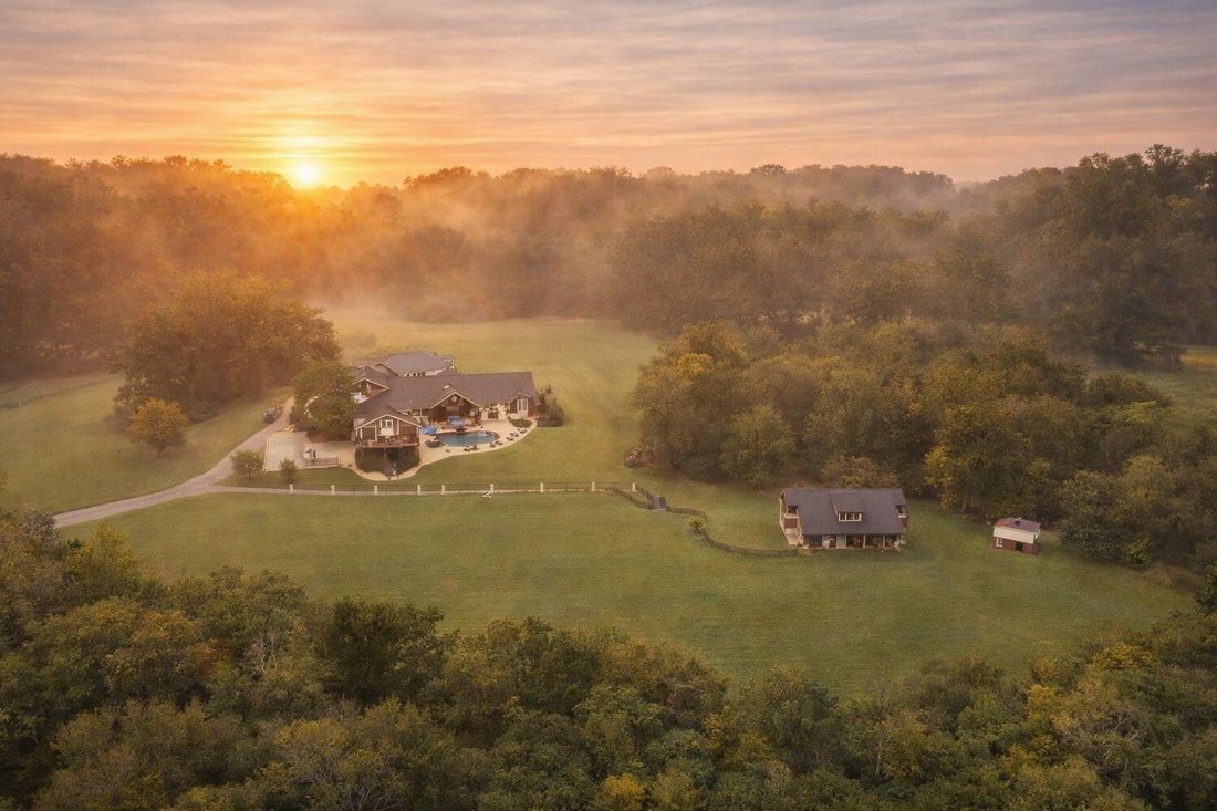 House in Columbia, Tennessee, United States 4 - 17625476