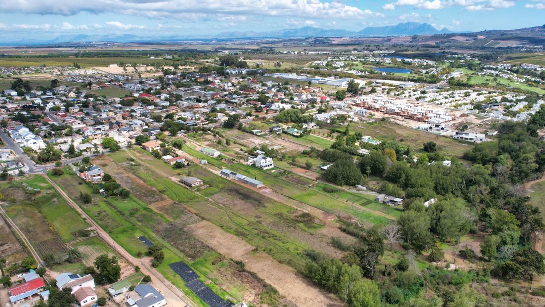 Farm Ranch in Stellenbosch, Western Cape, South Africa 2 - 17625541
