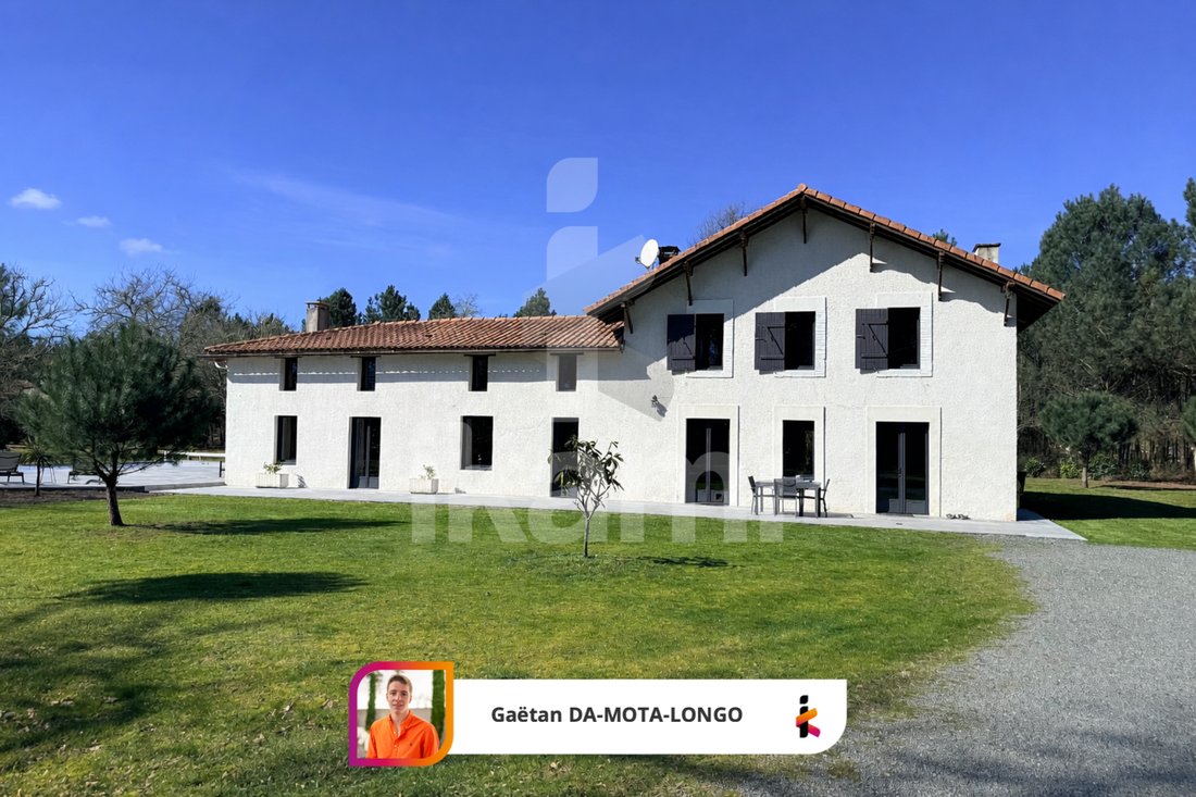 Castle in Lugos, Nouvelle-Aquitaine, France 1 - 17625970