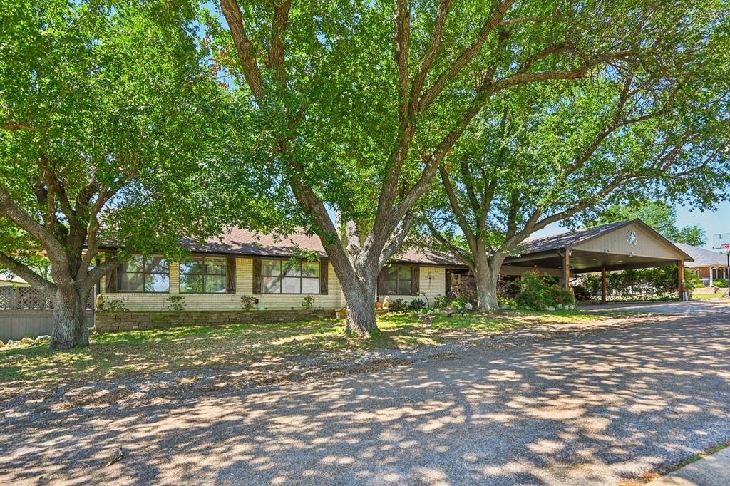 House in Tool, Texas, United States 3 - 17625944