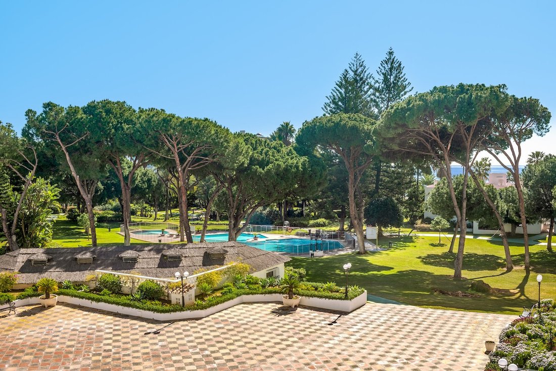 Apartment in Marbella, Andalusia, Spain 4 - 17625991