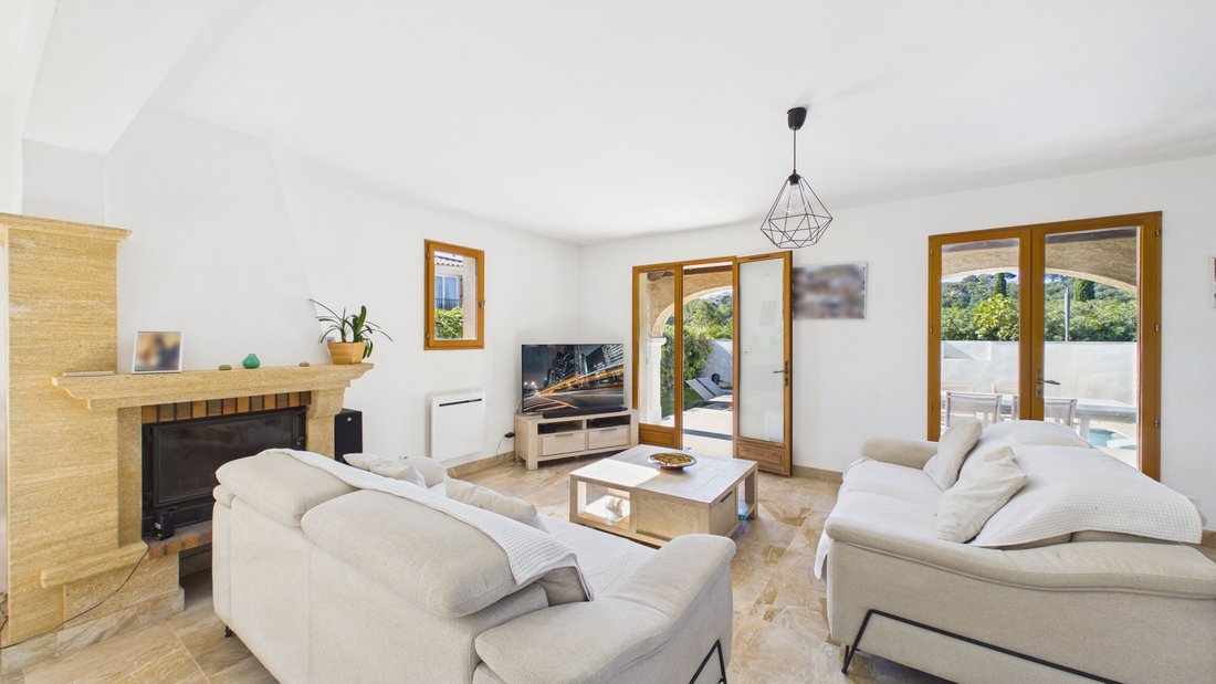 House in Centre Ville, Carqueiranne, France 2 - 17625718