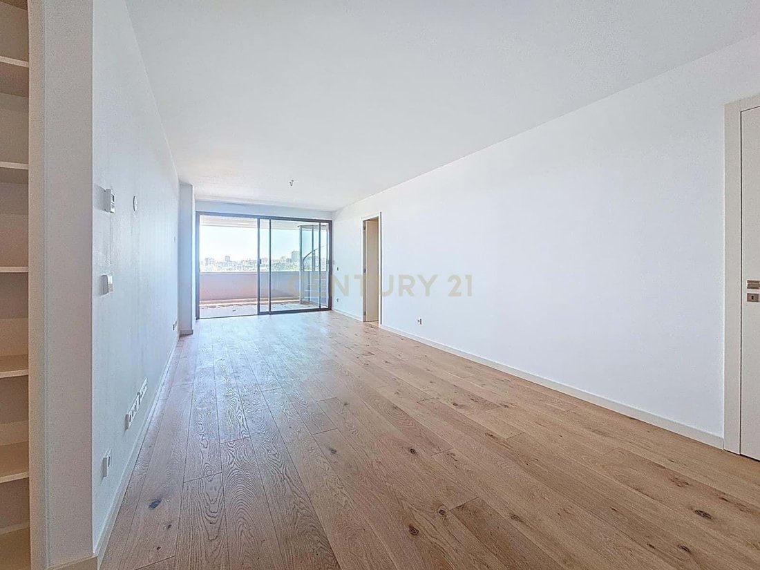 Apartment in Santa Marinha e Sao Pedro da Afurada, Porto District, Portugal 5 - 17625987