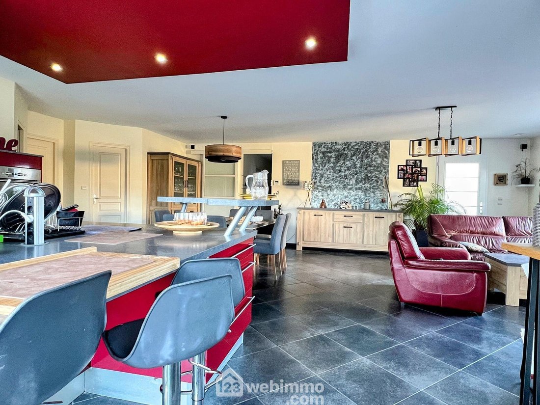 House in Saint-Martin-du-Fouilloux, Pays de la Loire, France 2 - 17302702