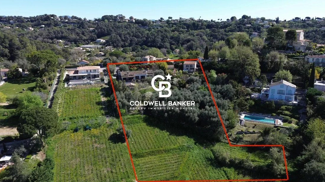 Estate in Saint-Paul-de-Vence, Provence-Alpes-Côte d'Azur, France 2 - 17596525
