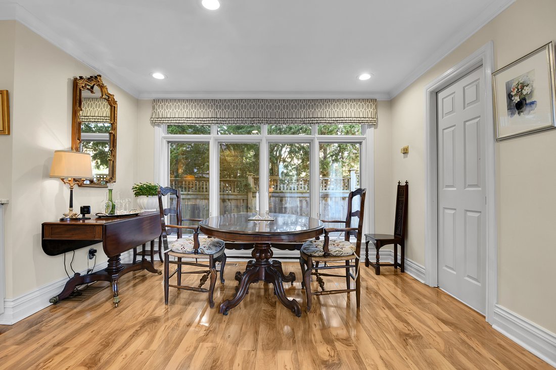House in Ottawa, Ontario, Canada 4 - 17626410