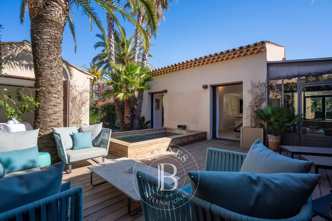 House in Zone Est Diffuse, Saint-Tropez, France 1 - 17626310