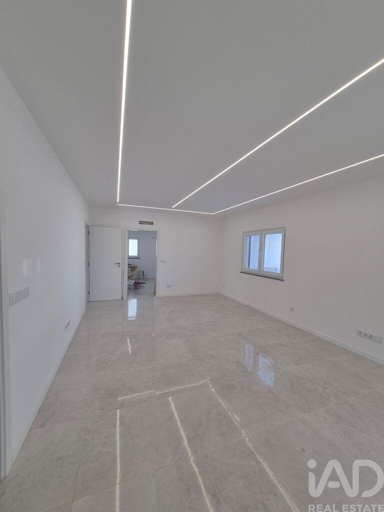 Townhouse in Atouguia da Baleia, Leiria District, Portugal 4 - 16420459