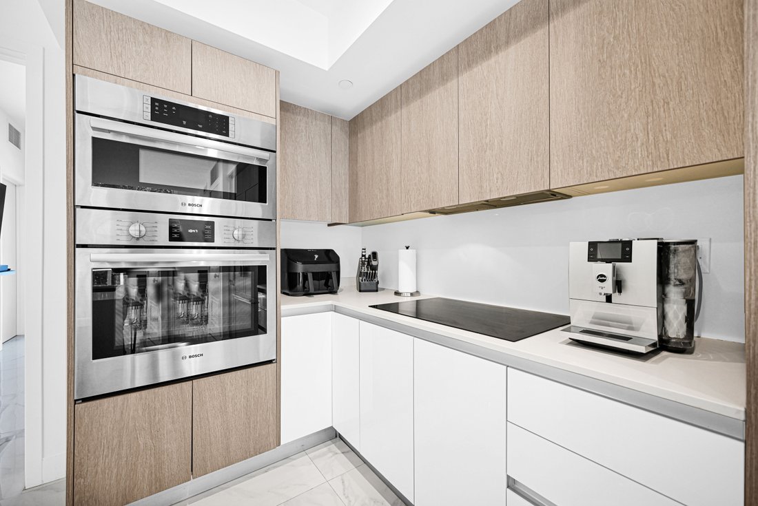 Condo in Miami, Florida, United States 3 - 17626856