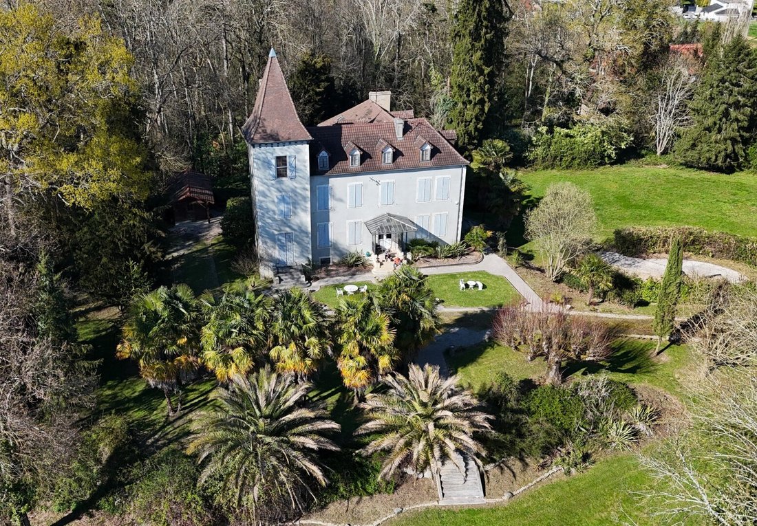 Castle in Ophite-Chantecler, Lourdes, France 1 - 17031365