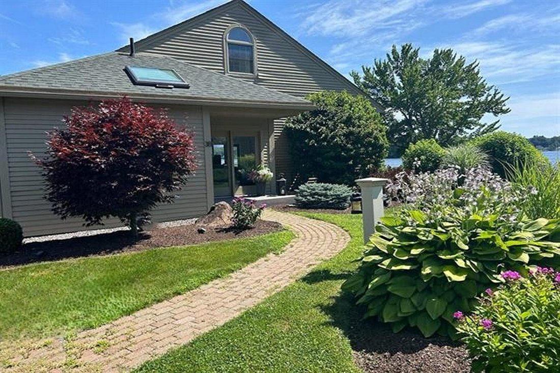 Condo in Laconia, New Hampshire, United States 1 - 17626875