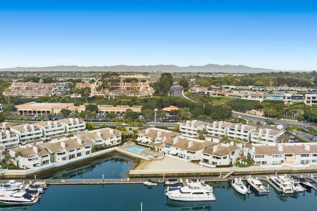 Condo in Newport Beach, California, United States 4 - 17626846