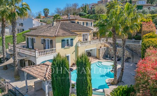 House in Les Adrets-de-l'Estérel, Provence-Alpes-Côte d'Azur, France 1