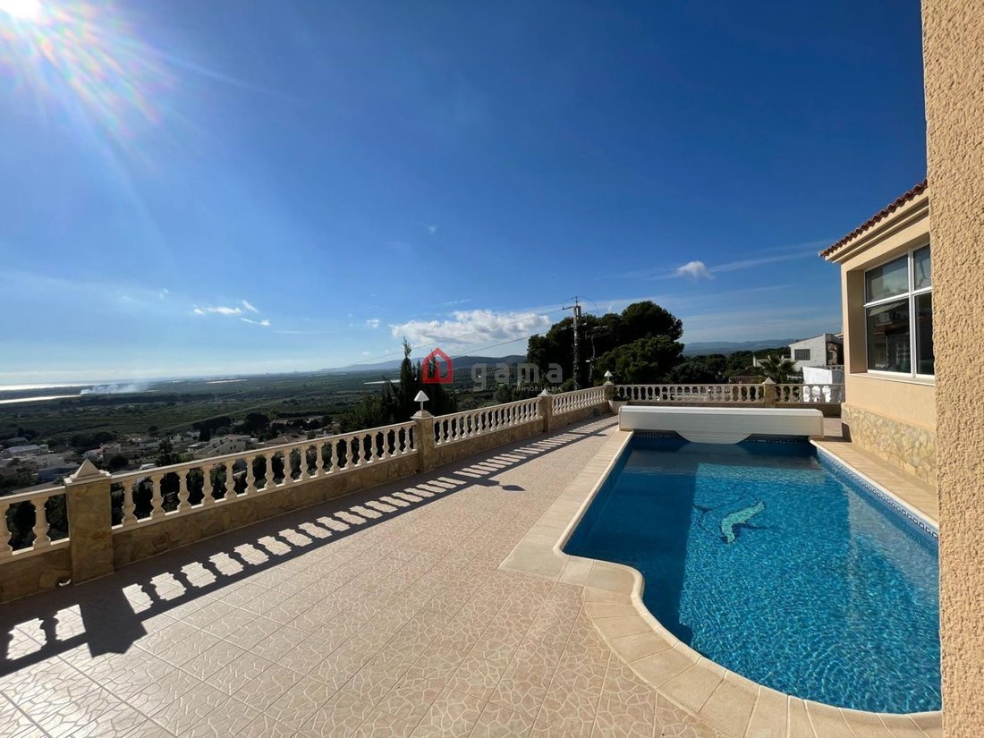 Chalet in Vinaros, Valencian Community, Spain 1 - 17627028