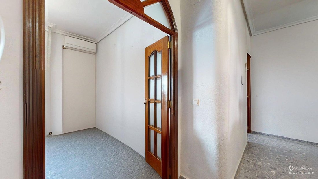 Apartment in Los Remedios, Seville, Spain 3 - 16851335