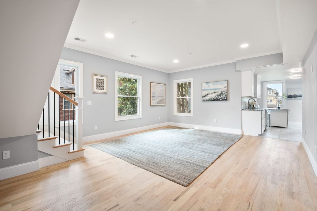 Condo in Boston, Massachusetts, United States 1 - 17627005
