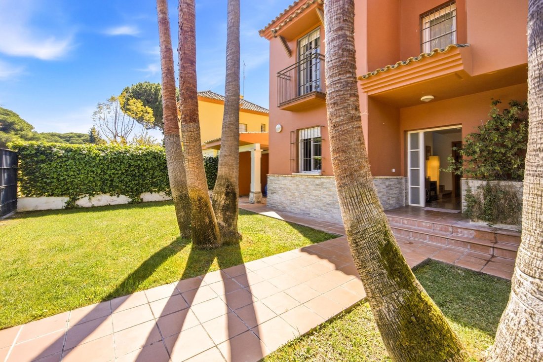 Chalet a Chiclana de la Frontera, Andalusia, Spagna 1 - 17627021