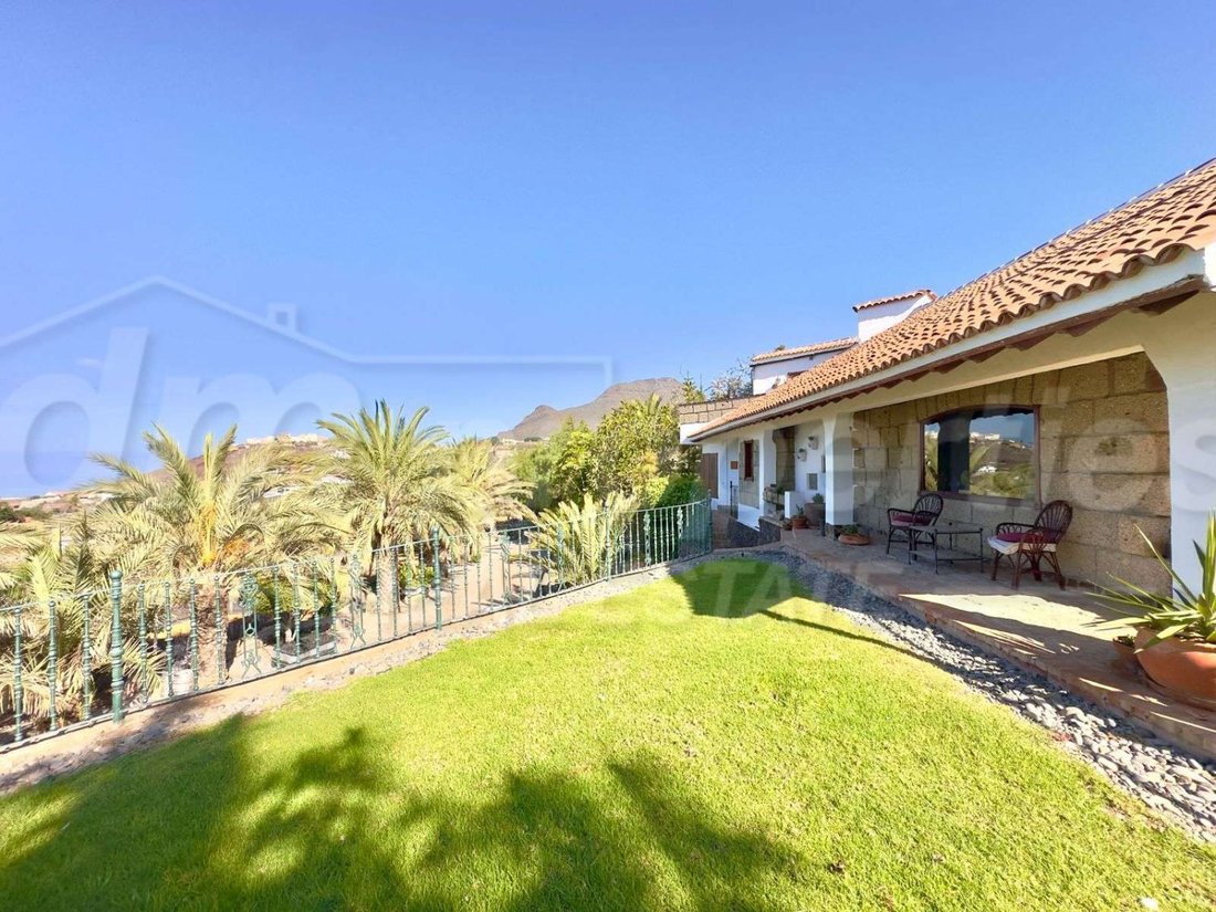 Estate in Arico, Canary Islands, Spain 1 - 17627030