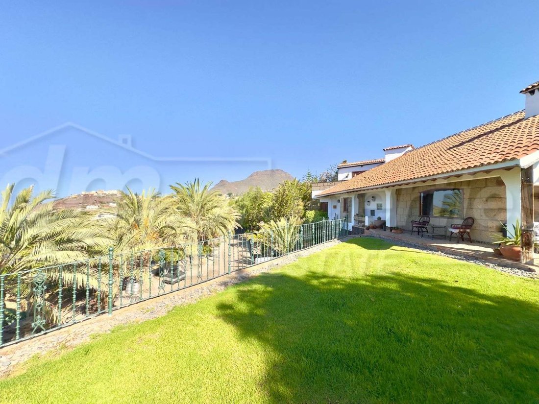Estate in Arico, Canary Islands, Spain 3 - 17627030
