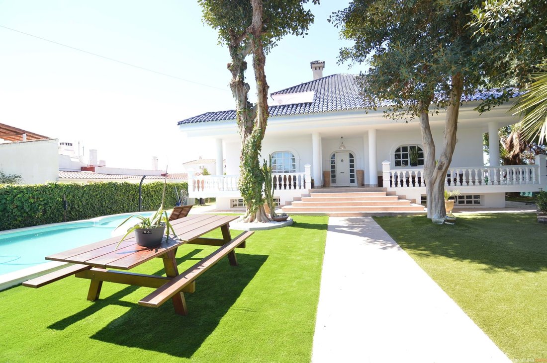 Chalet in Torrevieja, Valencian Community, Spain 2 - 17627351