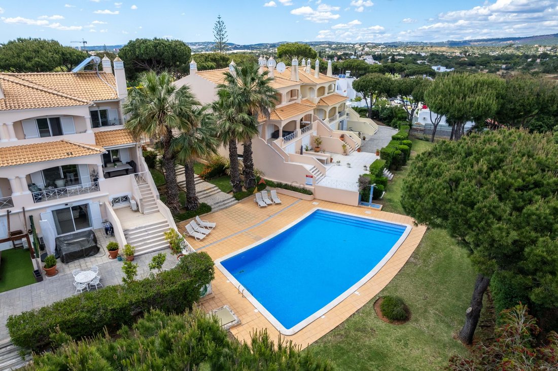 Townhouse in Vilamoura, Quarteira, Algarve 1 - 16544606