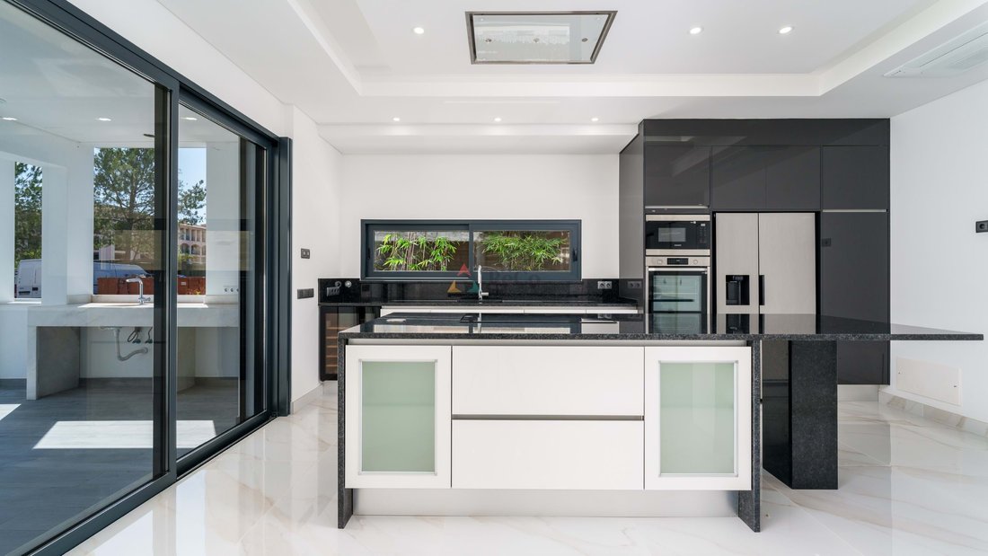 Villa in Vilamoura, Quarteira, Algarve 4 - 16544574