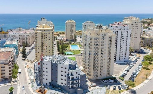 Apartment in Armacao de Pera, Algarve, Portugal 1