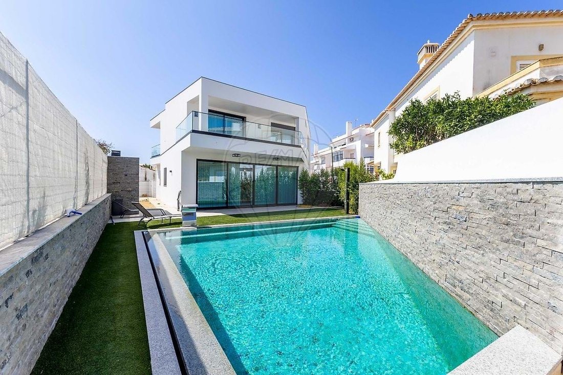 Villa in Portimao, Algarve, Portugal 1 - 14678407